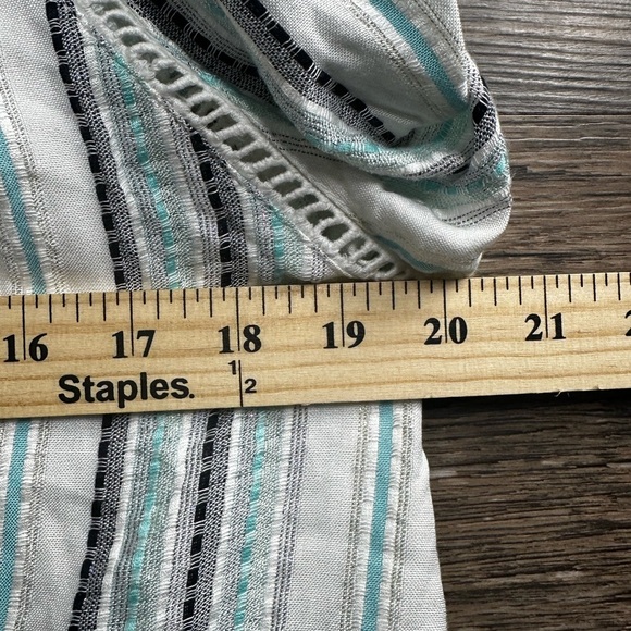 Allison Taylor White Blue Silver Tie Front Tunic - Picture 6 of 8